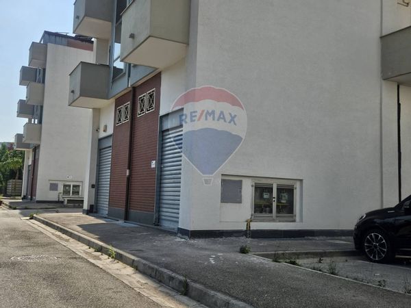 Locale Commerciale Arpino Cittadella, Casoria, NA Affitto - Foto 3