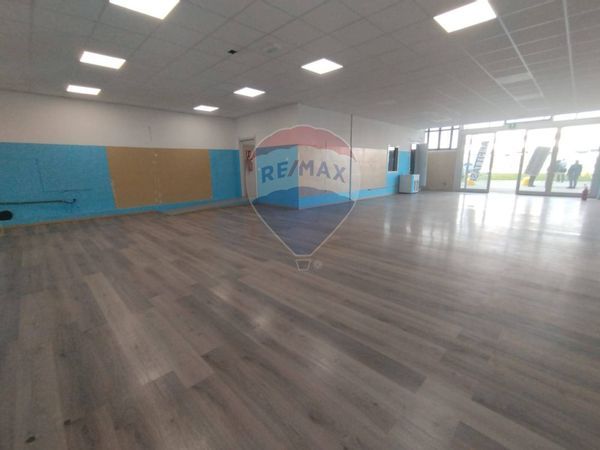 Capannone Industriale Liscate, MI Affitto