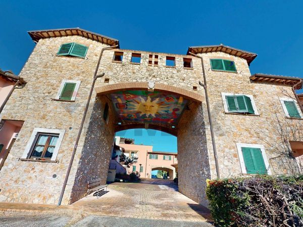 Appartamento Todi, PG Vendita