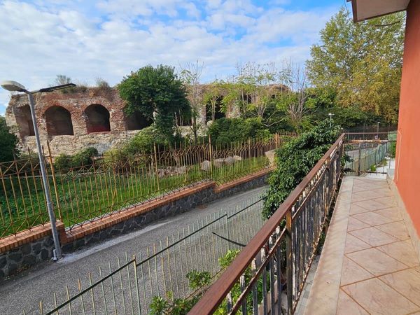 Casa Indipendente Centro, Pozzuoli, NA Vendita