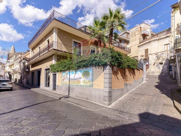 Casa Indipendente Bronte, CT Vendita