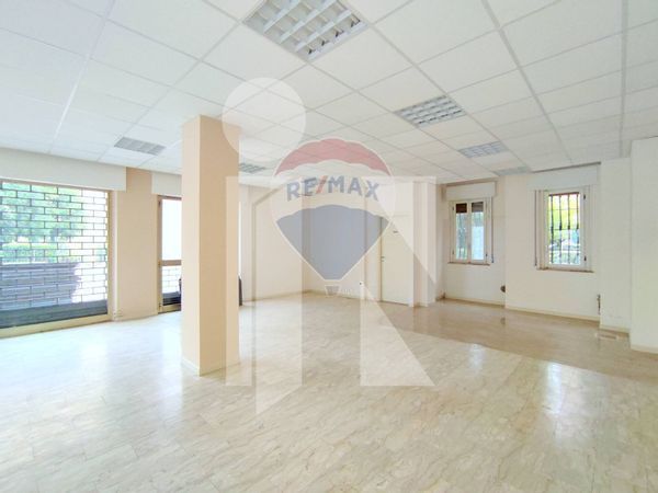 Negozio Valletta Valsecchi, Mantova, MN Affitto - Foto 3