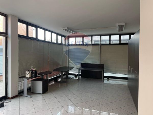 Locale Commerciale Monticelli Terme, Montechiarugolo, PR Affitto - Foto 2