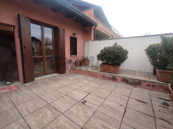 Villa a schiera Fino Mornasco, CO Vendita
