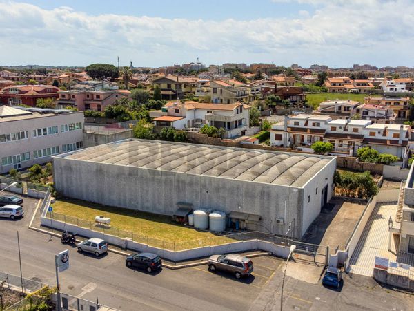 Capannone Industriale Ladispoli, RM Vendita
