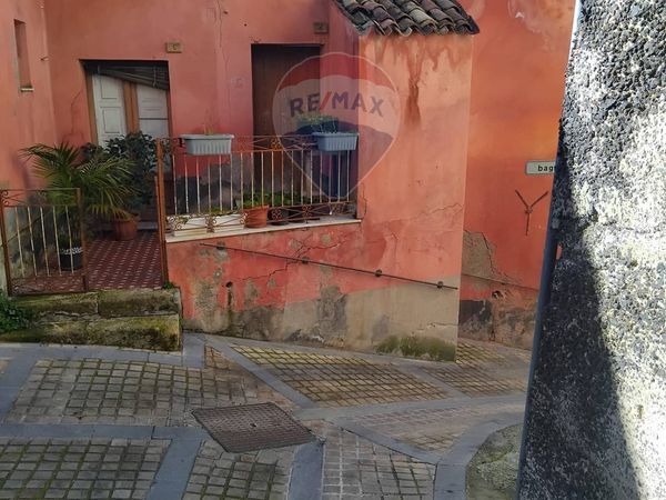 Casa Indipendente Agira, EN Vendita