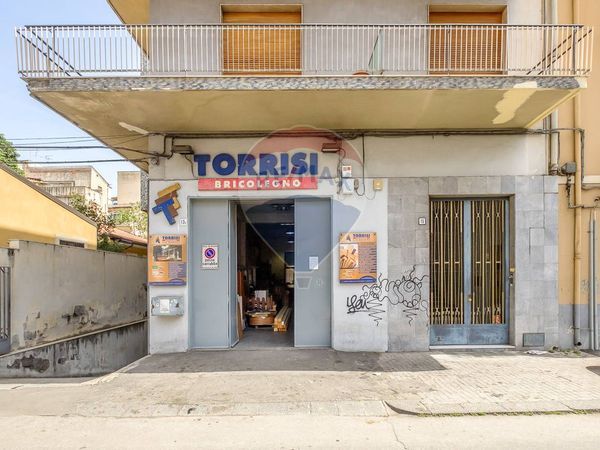 Locale Commerciale Viale Rapisardi, Catania, CT Affitto