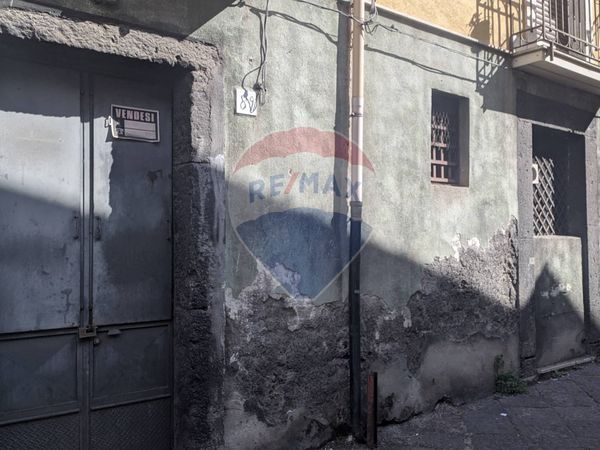 Casa Indipendente Bronte, CT Vendita