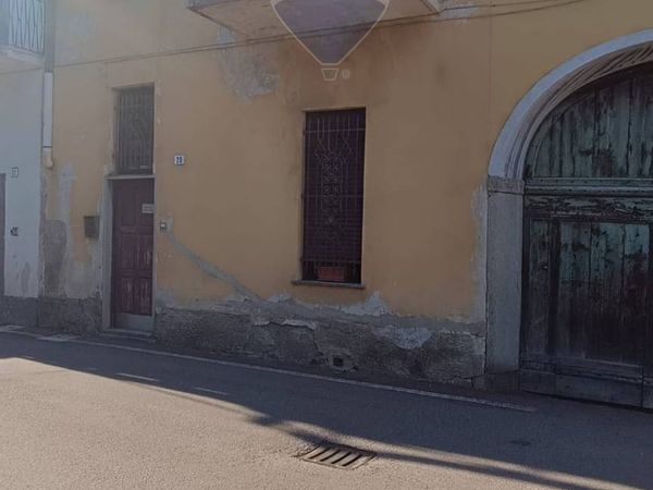 Casa Semindipendente Besana in Brianza, MB Vendita