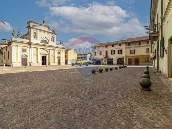 Locale Commerciale Vespolate, NO Vendita