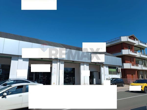 Locale Commerciale Zona Ospedale, Pescara, PE Vendita