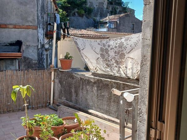 Casa Indipendente Castiglione di Sicilia, CT Vendita