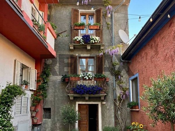 Casa Indipendente Tonara, NU Vendita