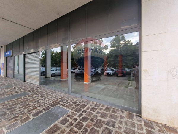 Locale Commerciale Zona Ibis, Cremona, CR Affitto