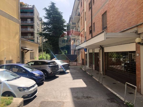 Locale Commerciale Filosofi, Perugia, PG Affitto - Foto 3