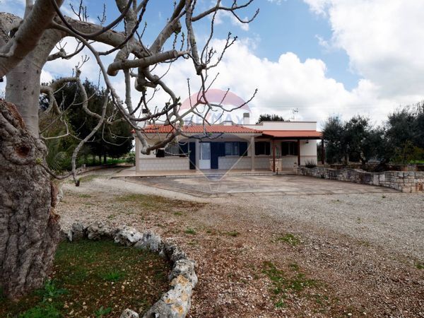 Casa Indipendente Noci, BA Vendita