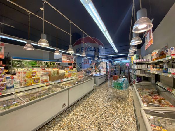 Locale Commerciale Madonnella, Bari, BA Affitto - Foto 2