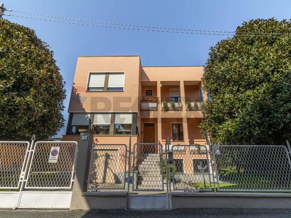 Villa singola Santhià, VC Vendita