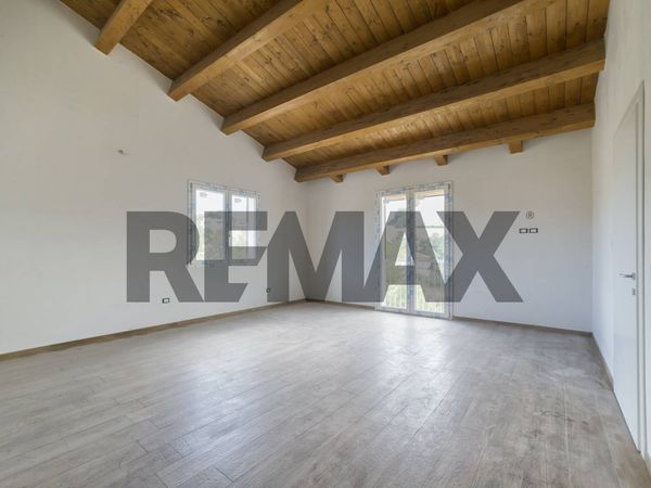 Casa Semindipendente Penne, PE Vendita