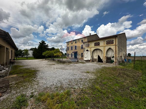 Cascina/Casale Piubega, MN Vendita