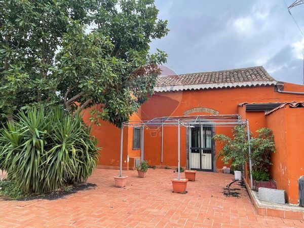 Ristorante Ponte Borea, Calatabiano, CT Affitto