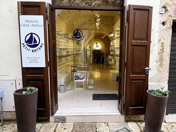 Locale Commerciale Centro storico, Matera, MT Affitto - Foto 2