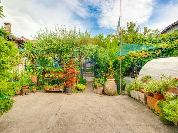 Appartamento Barasso, VA Vendita