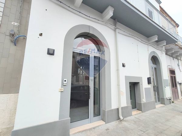 Locale Commerciale Bitritto, BA Affitto