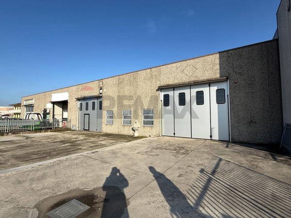 Capannone Industriale Arzago d'Adda, BG Vendita