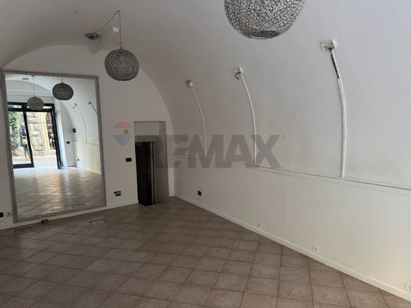 Negozio Sarnico, BG Affitto