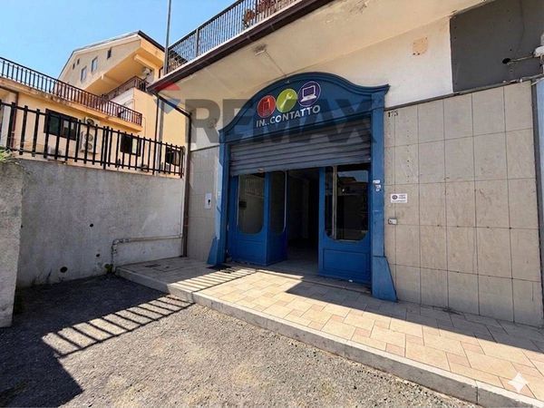 Locale Commerciale Corigliano Calabro Stazione, Corigliano-Rossano, CS Affitto
