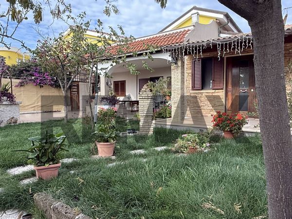 Villa o villino Zona Extraurbana, Foggia, FG Vendita