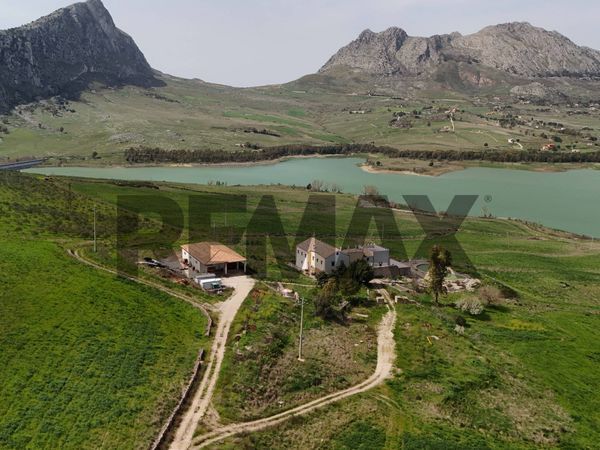 Cascina/Casale Piana degli Albanesi, PA Vendita