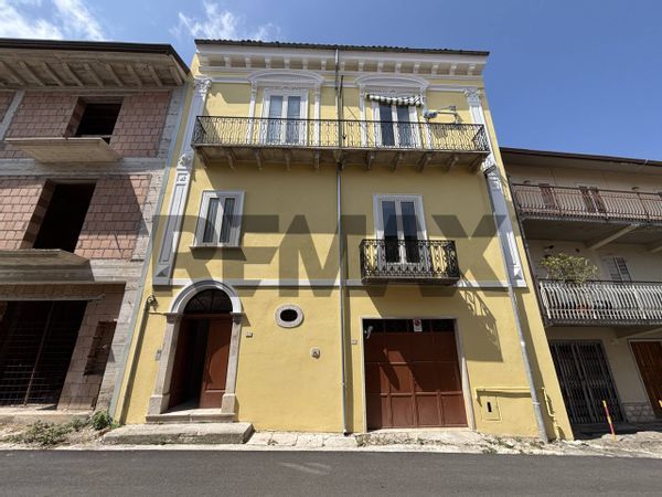Casa Indipendente Pietradefusi, AV Vendita