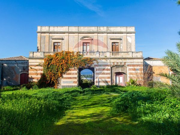 Cascina/Casale Zona periferica, Catania, CT Vendita