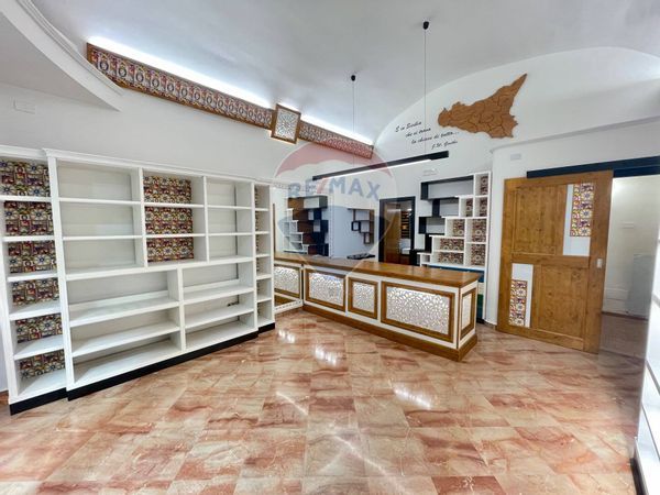 Locale Commerciale Terrasini, PA Affitto