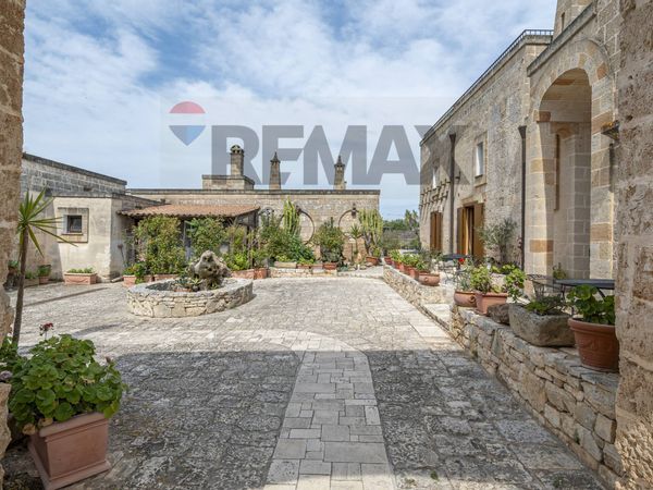 Cascina/Casale Avetrana, TA Vendita