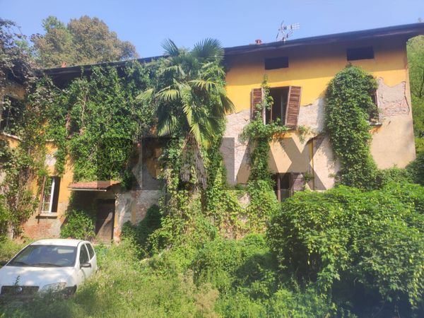 Rustico Cairate, VA Vendita