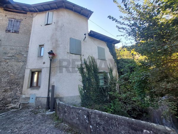 Casa Semindipendente Endine Gaiano, BG Vendita