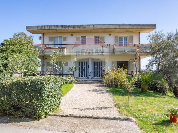 Casa Indipendente Giuliano Teatino, CH Vendita