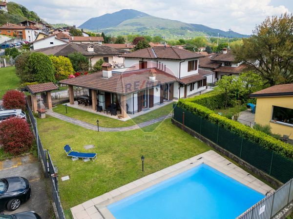 Villa singola Caravate, VA Vendita