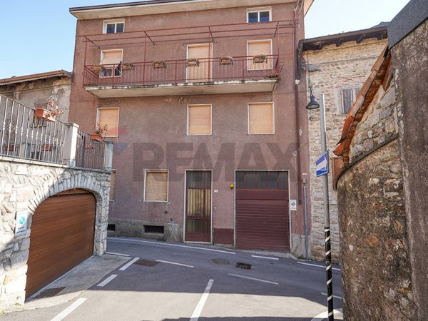 Porzione di casa Almenno San Salvatore, BG Vendita