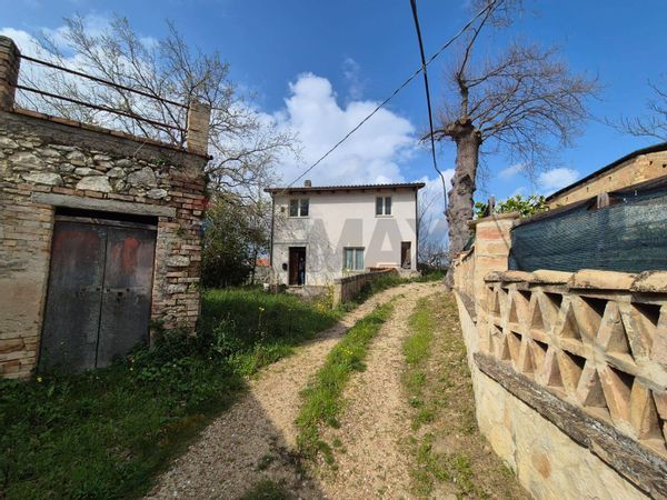 Casa Indipendente Giuliano Teatino, CH Vendita