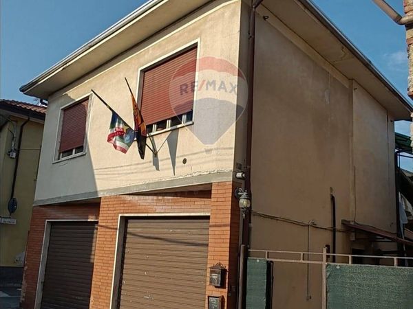 Casa Indipendente Cressa, NO Vendita