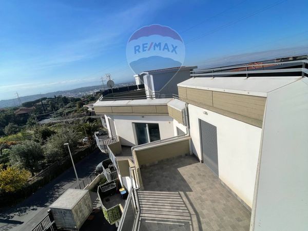 Nuove costruzioni Camporotondo Etneo, CT Vendita