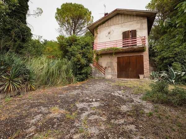 Casa Indipendente Serra San Quirico, AN Vendita
