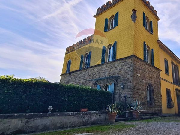 Porzione di villa Lastra a Signa, FI Vendita