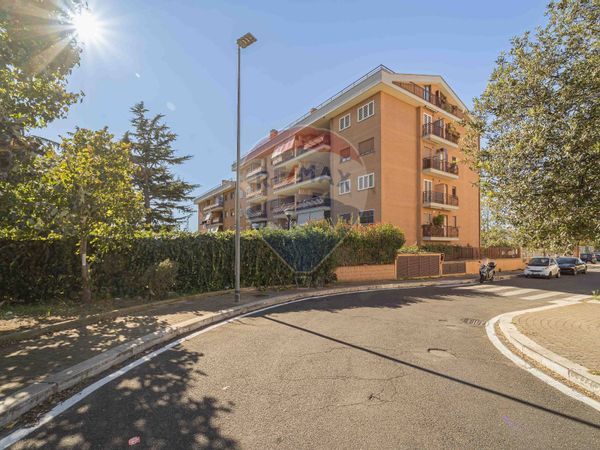 Appartamento Casetta Mattei, Roma, RM Vendita