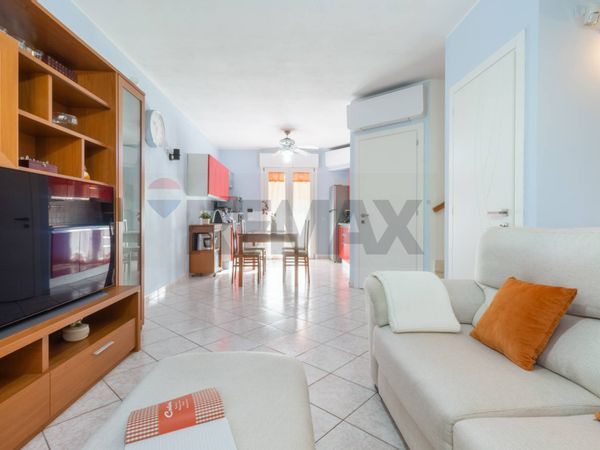 Villa a schiera Villaspeciosa, SU Vendita