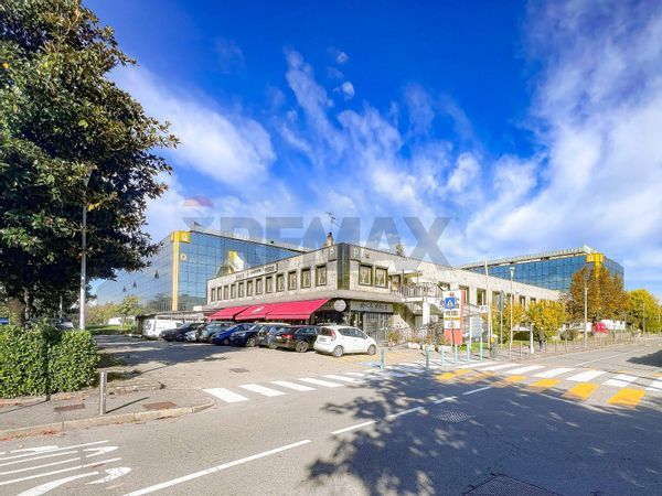 Locale Commerciale Rozzano, MI Vendita